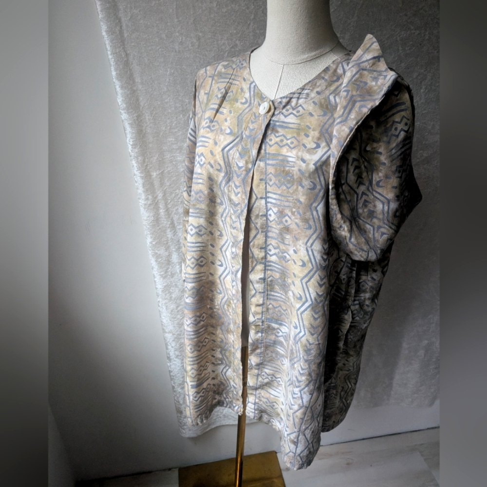 Kupu Kupu Rayon Open Panel Long Shirt Shell Cutton